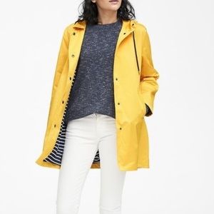 Banana Republic Classic Yellow Raincoat